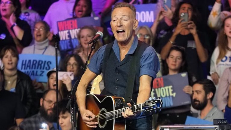 DAVID MARCUS: As Springsteen and De Niro trash America abroad, Kennedy Center thrives